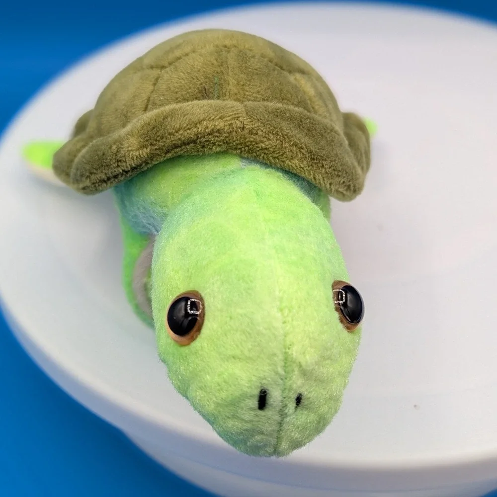 Wild Republic Huggers Meerkat and Sea Turtle Snap Bracelet Plush Set of 2